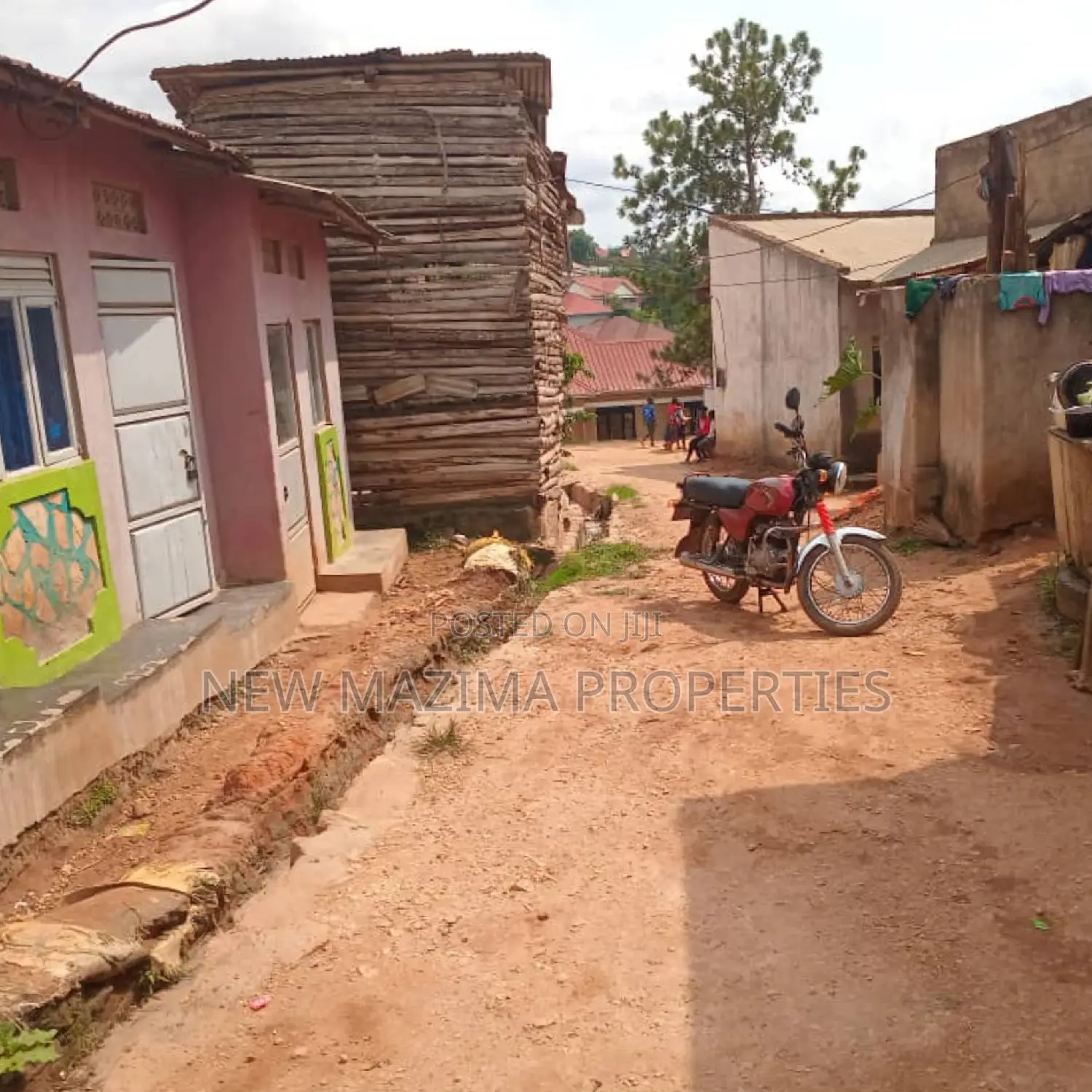 2bdrm House in Kawempe Kawanda, Division A for sale
