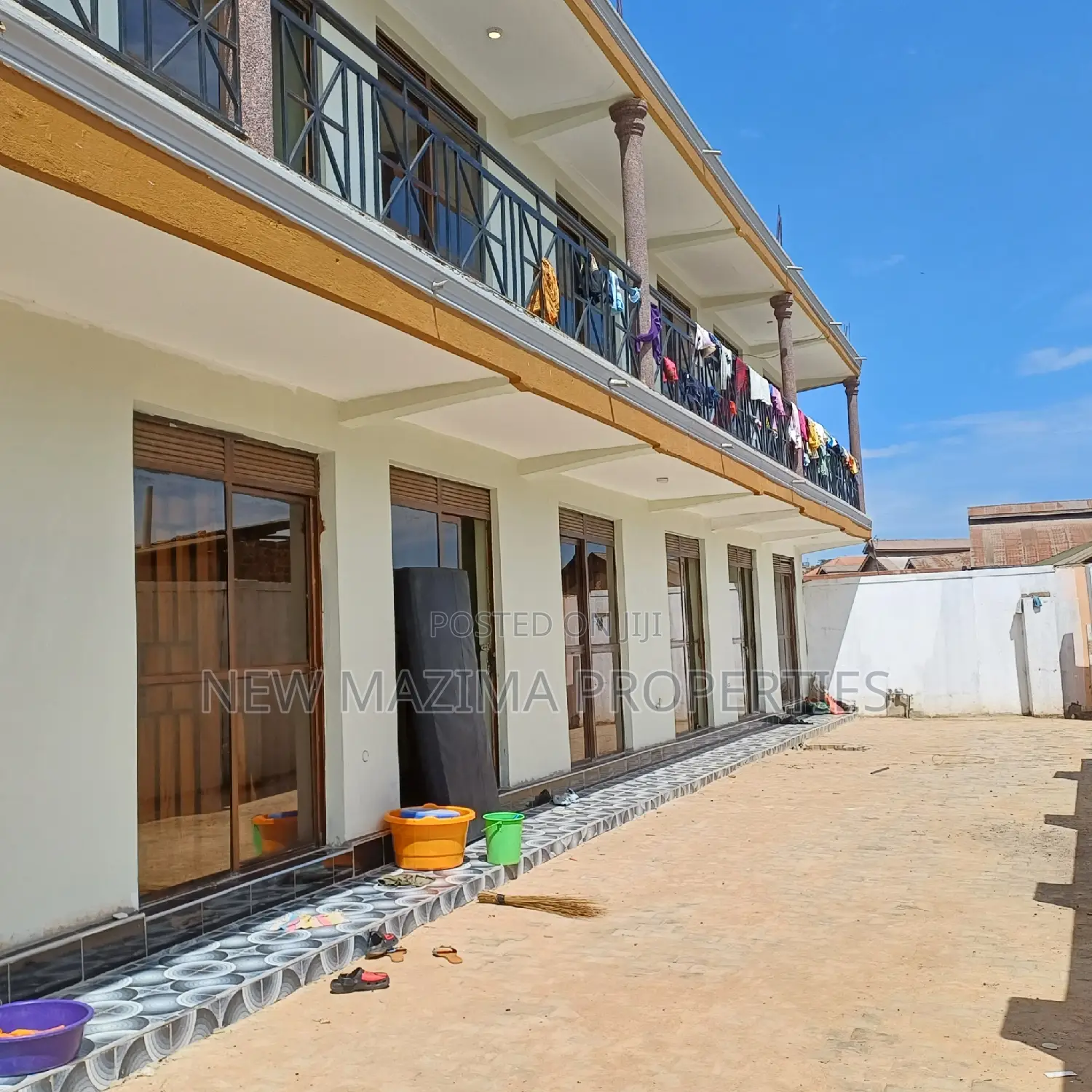 16bdrm Block of Flats in Rubaga Wakaliga, Division A for sale