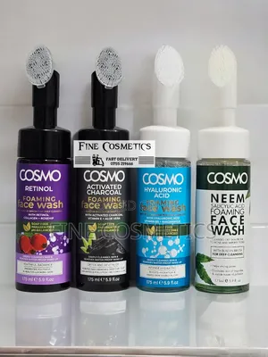 Cosmo Foaming Face Wash Deep Cleansers With Built-in Brush.