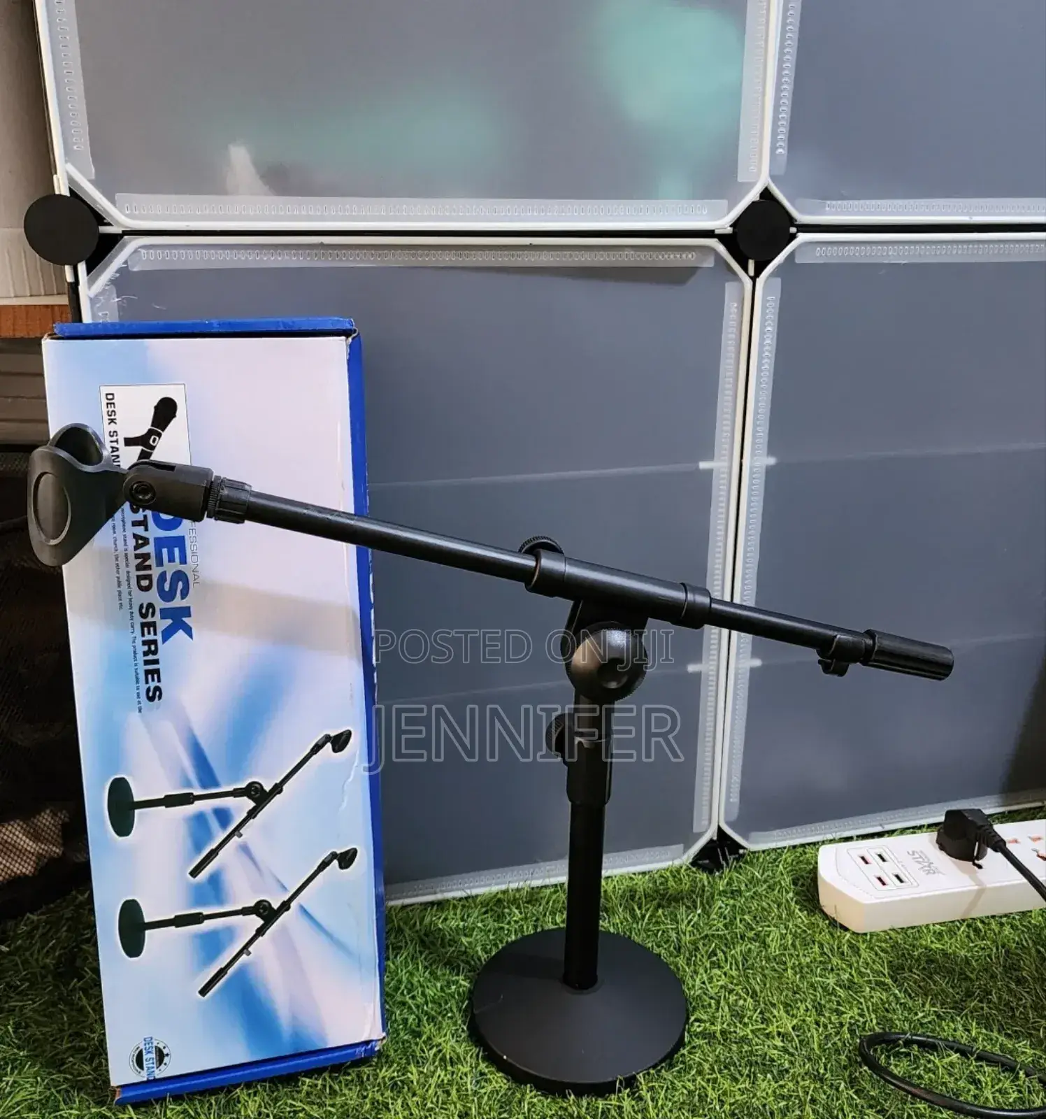 Universal Microphone Stand