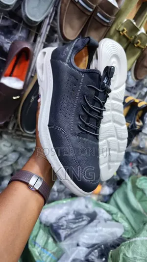 Verified Clarks Sneakers