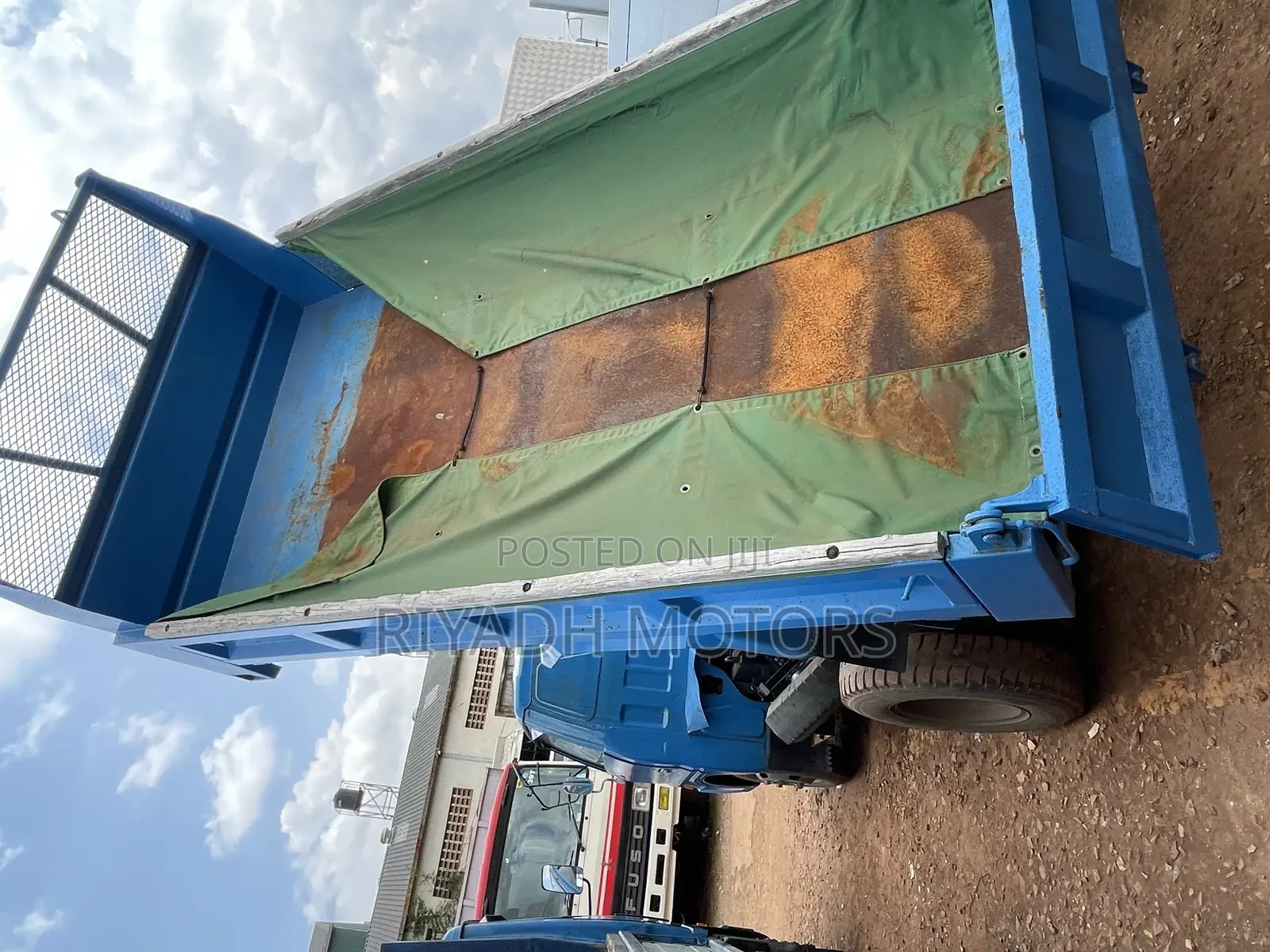 Isuzu Dumper Round Light