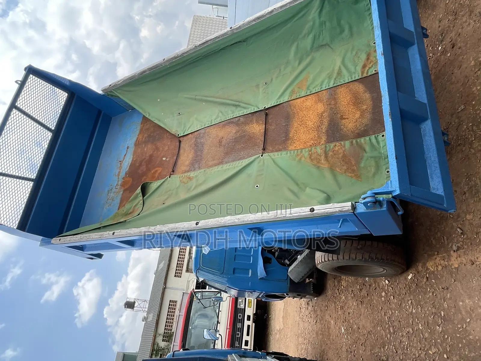 Isuzu Dumper Round Light
