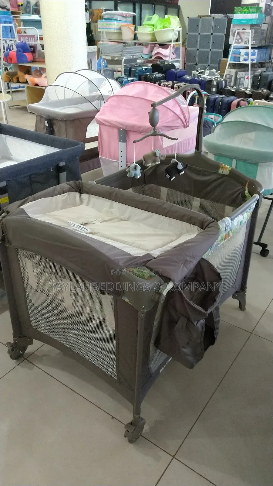 Baby Trend Cot With Napper Changer and Net