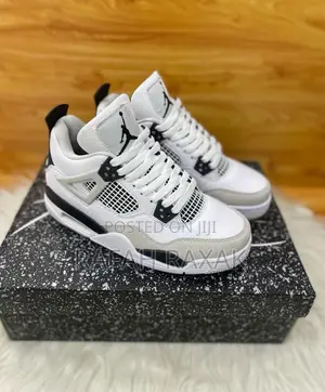 Nike Air Jordan 4 Retro Grey/White/Black Sneakers