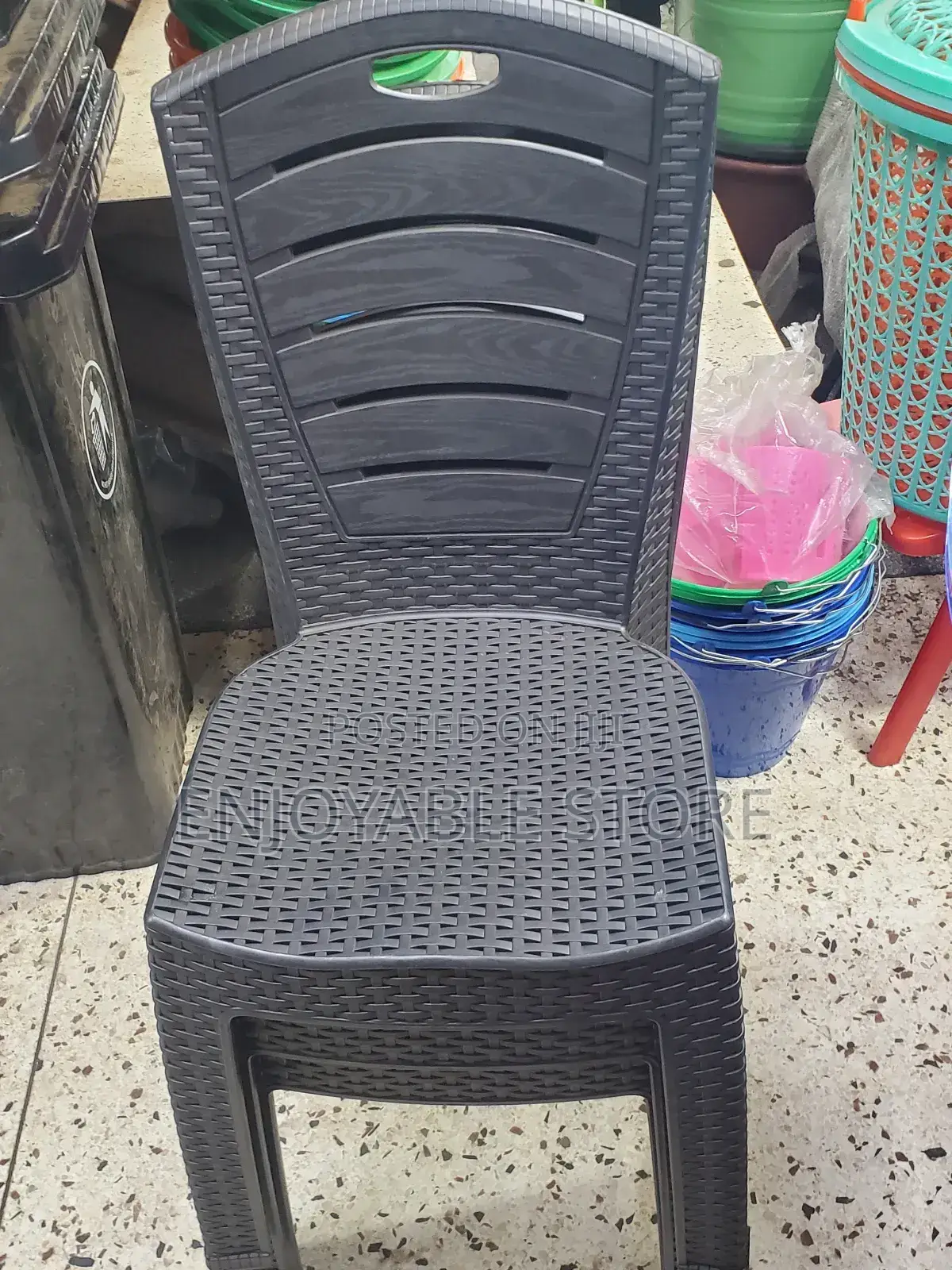 Ratten Plastic Chairs Plastic Chairs (Black)