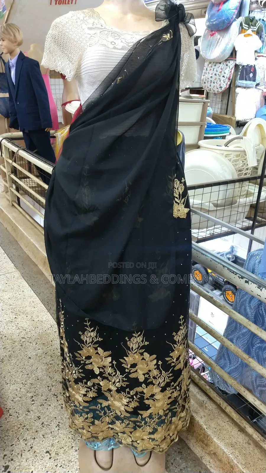 Exclusive Black and Gold Mushanana