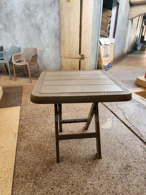 Folde Square Table