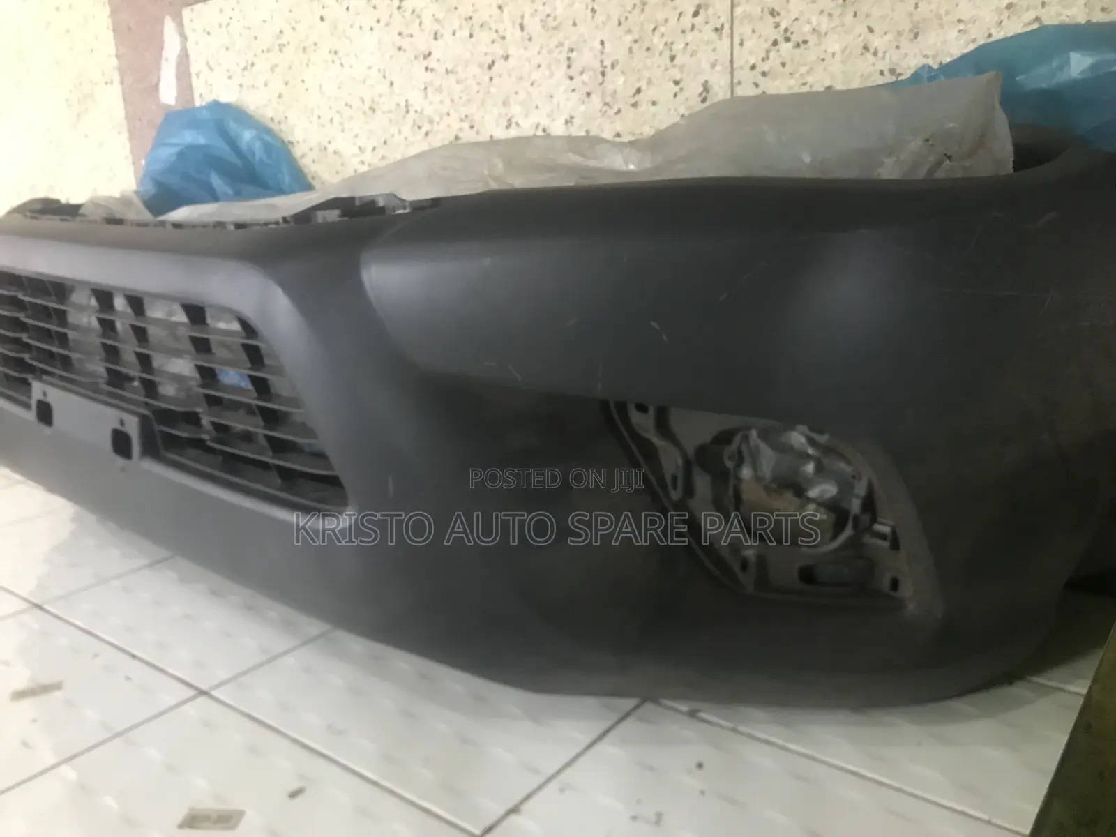 Bumper Hilux Revo