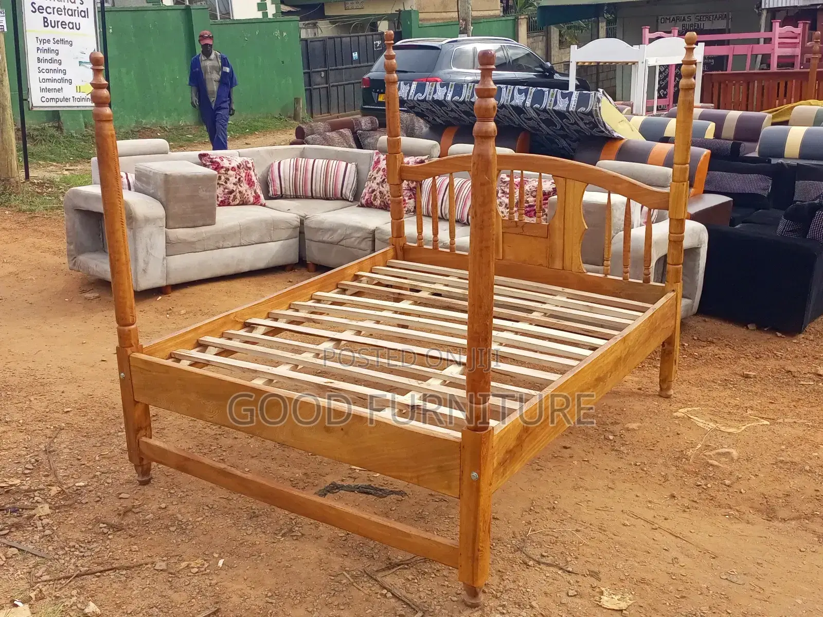 Beautiful Pole 5*6 Bed