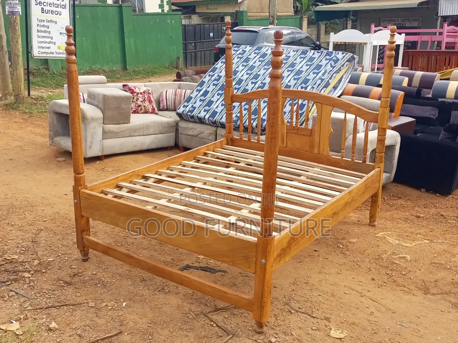 Beautiful Pole 5*6 Bed