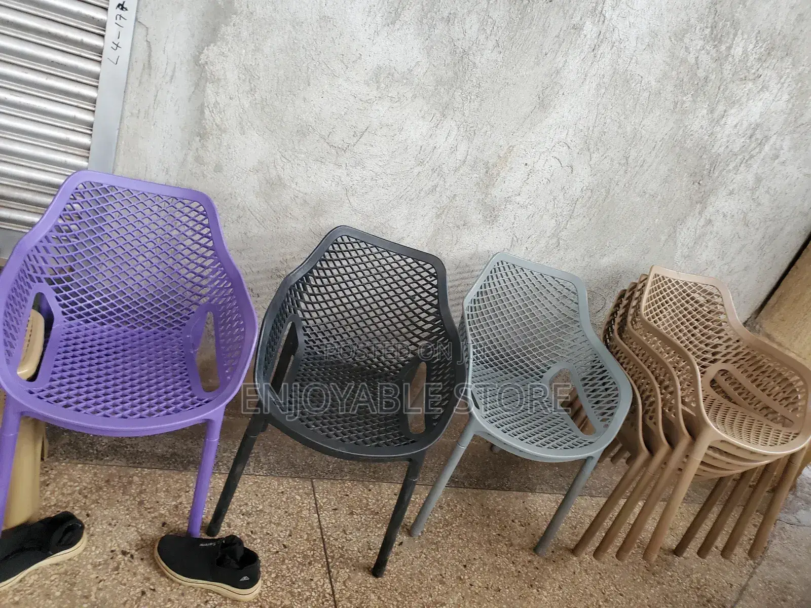 Plastic Chairs Plastic Chairs(Dining Restaurant)