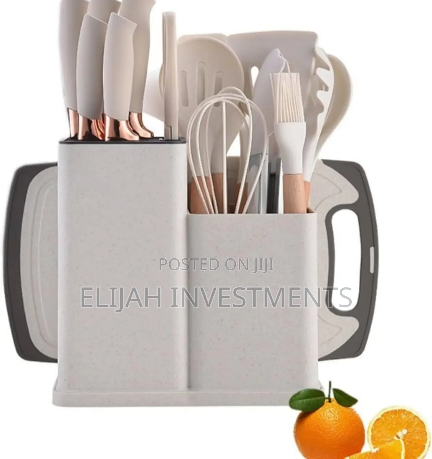 New Plastic and Gold Cutlery Set.
