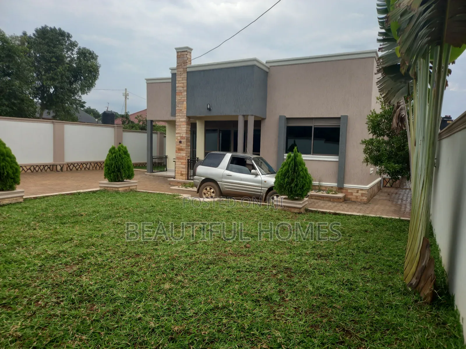Furnished 4bdrm House in Kira for sale