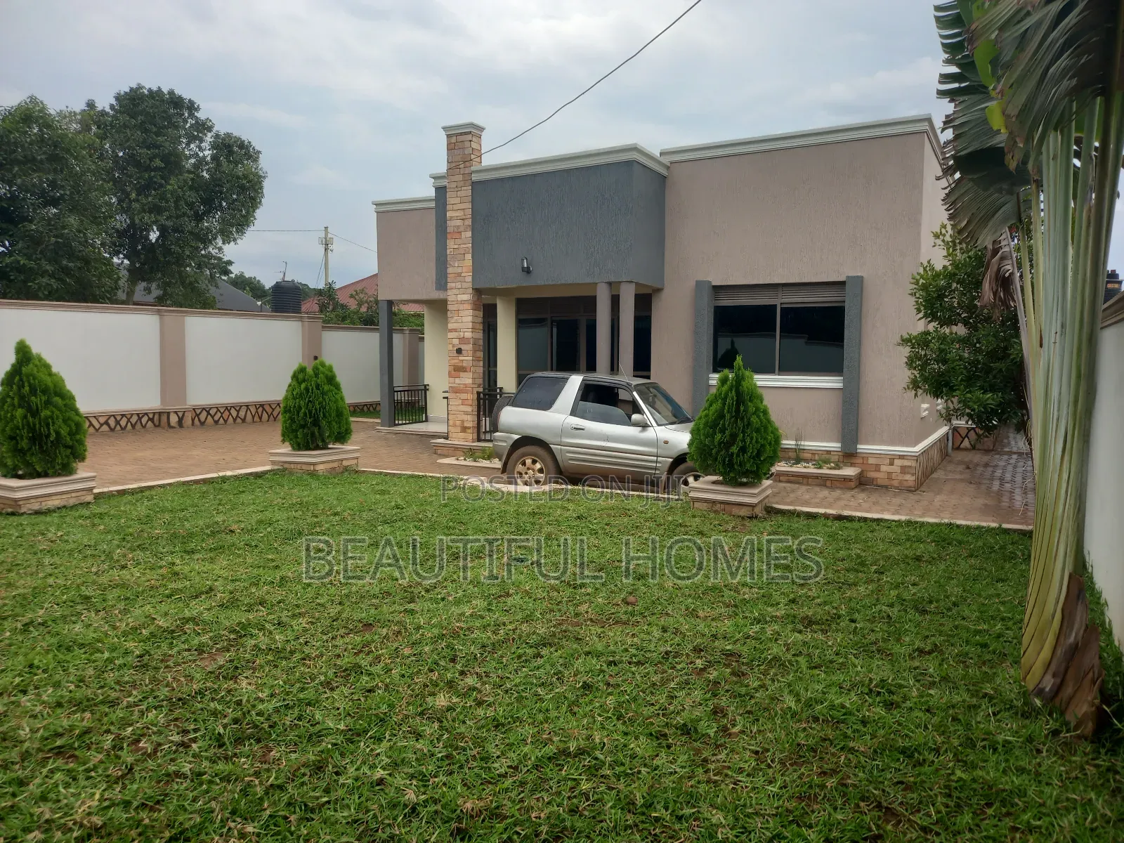 Furnished 4bdrm House in Kira for sale