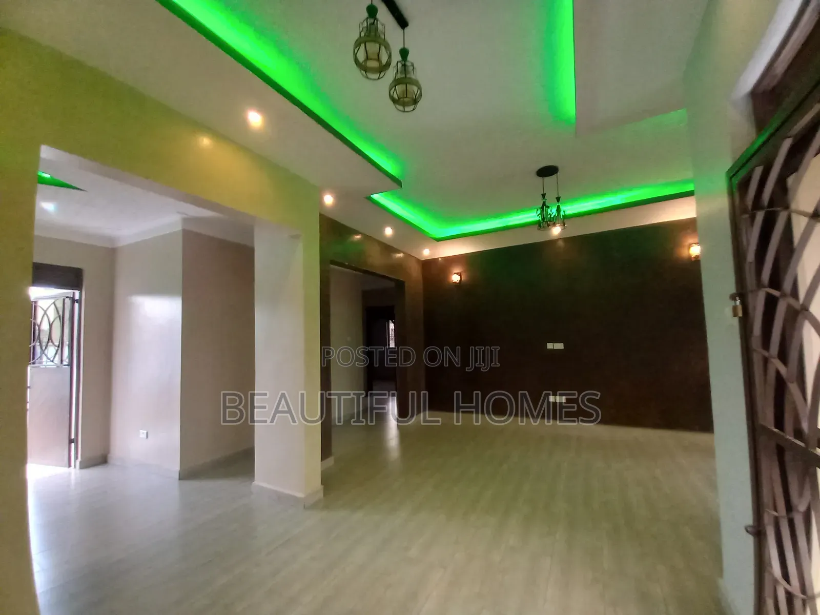 Furnished 4bdrm Villa in Kira for sale