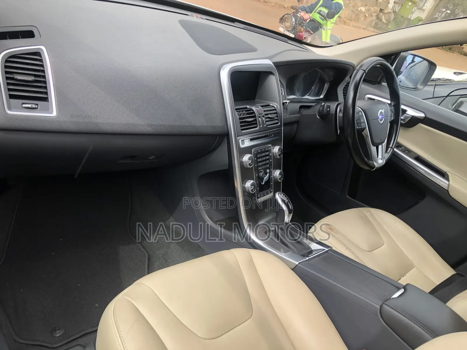 Volvo XC60 2015 White
