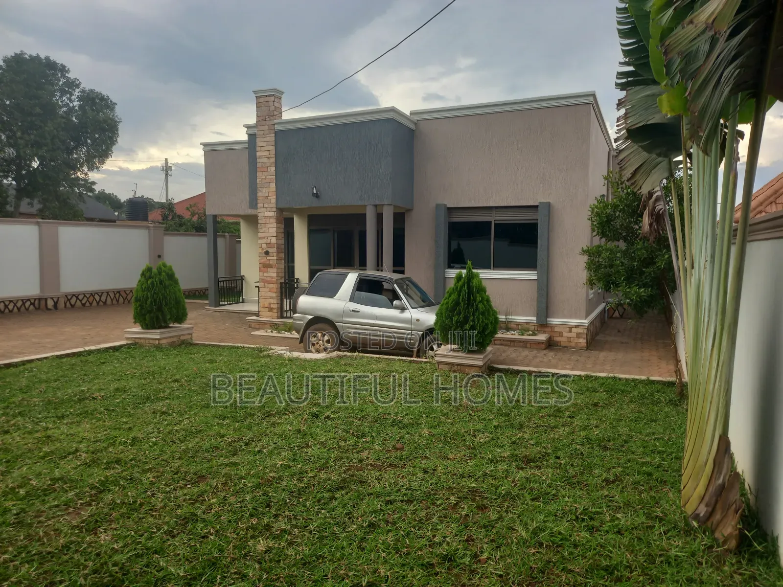 Furnished 4bdrm House in Kira for sale