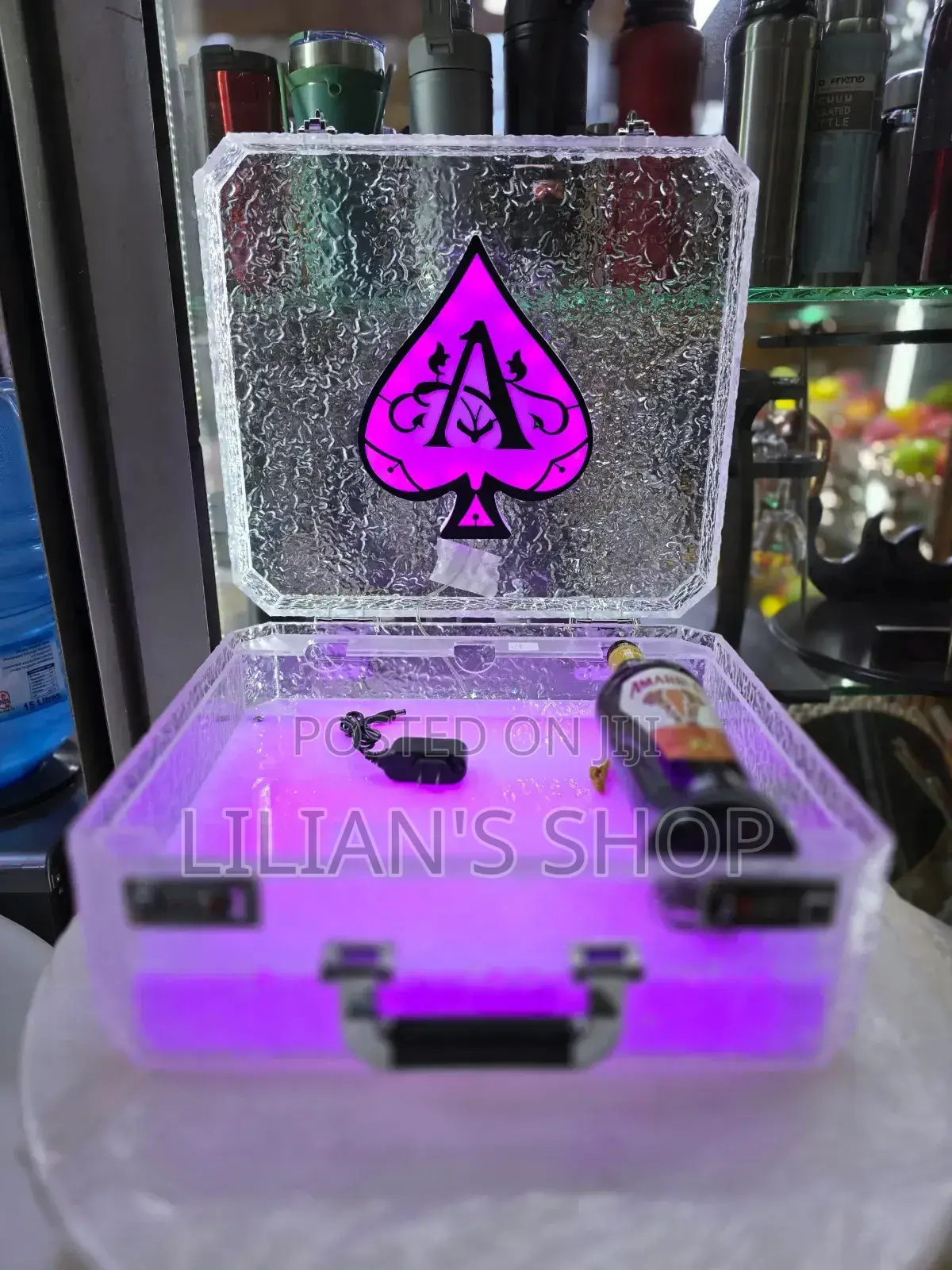 Ace of Spadeluminous Wine Bottle Display Suitcase Presenter