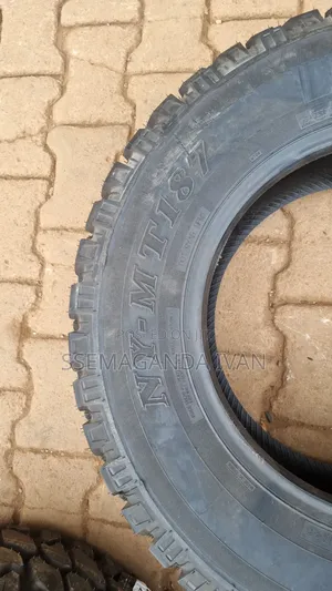 265/70r17 M/T Ny Tyre