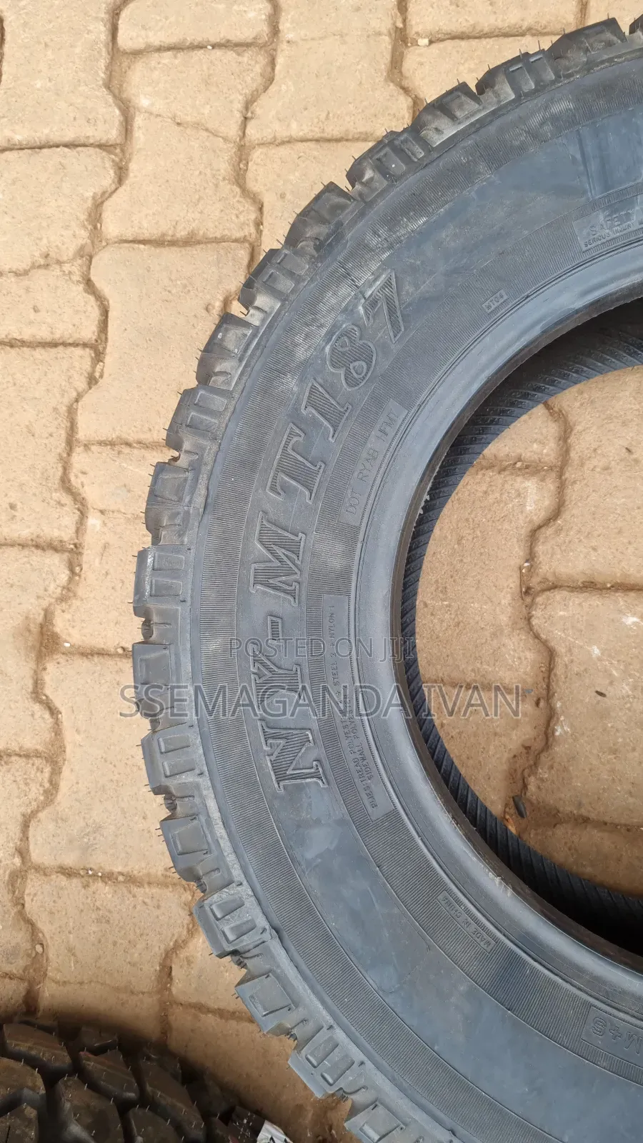 265/70r17 M/T Ny Tyre