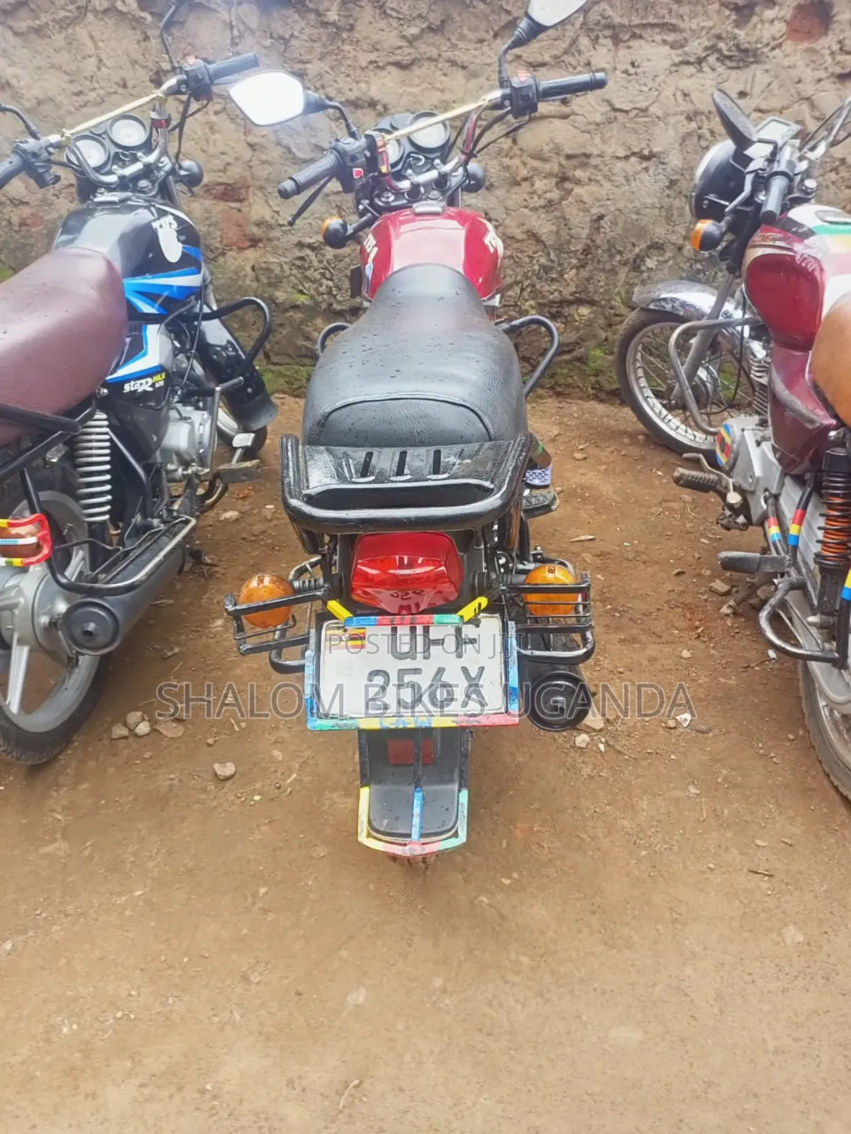TVS HLX 125 2022 Red