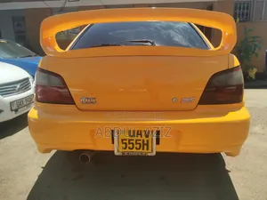 Subaru Impreza 2.0 WRX STi 2002 Yellow