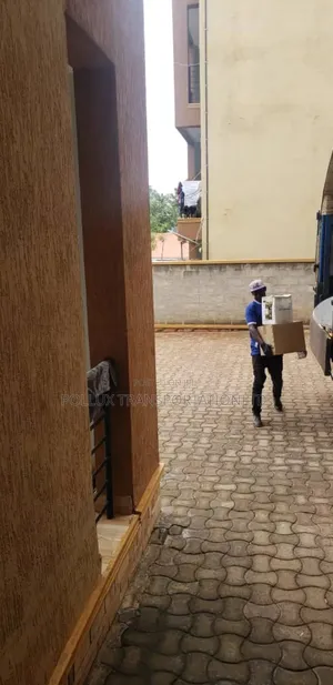 Proffessional House Movers::-