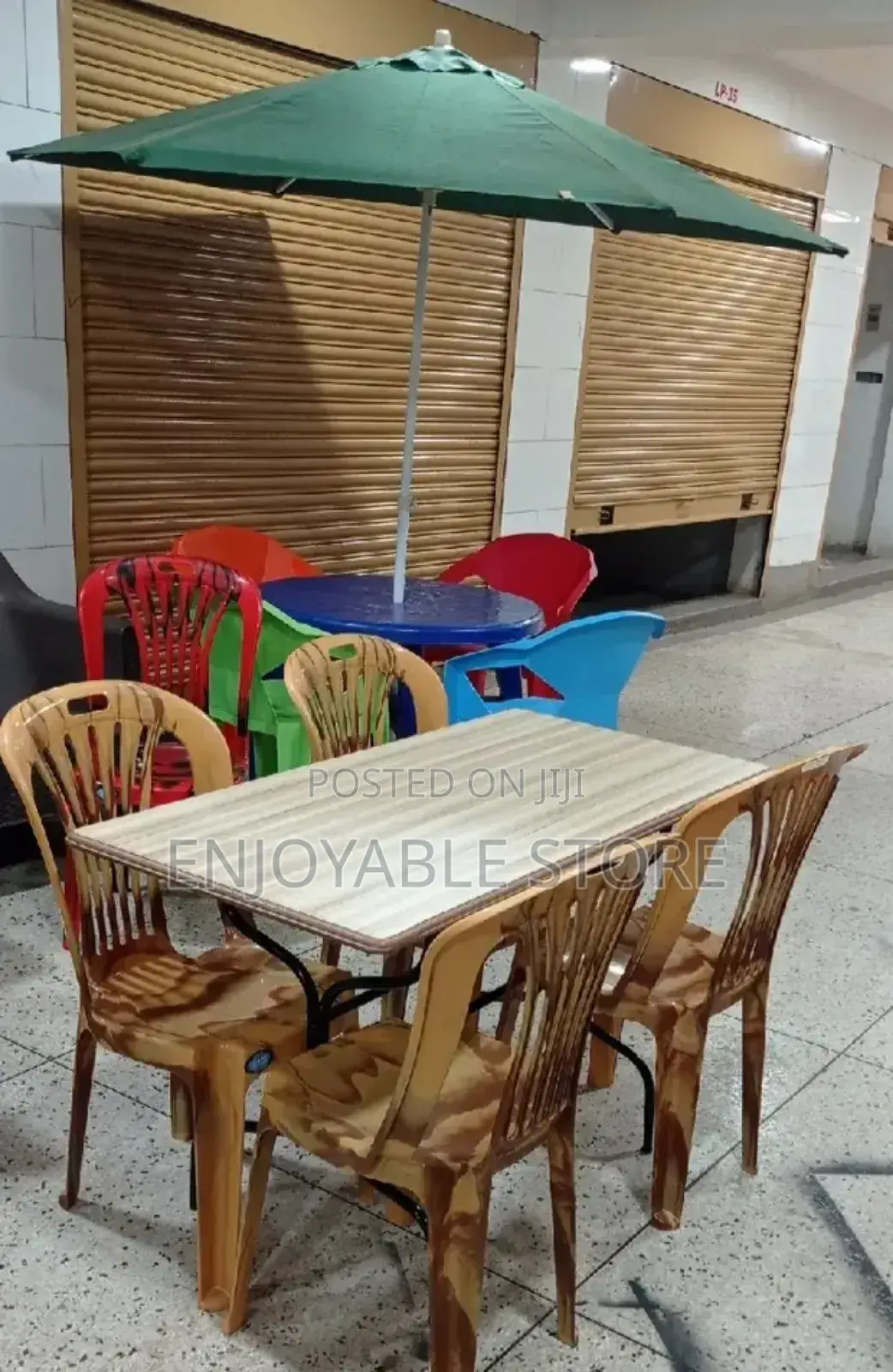 Plastic Restaurant Dining Set 4 Seater