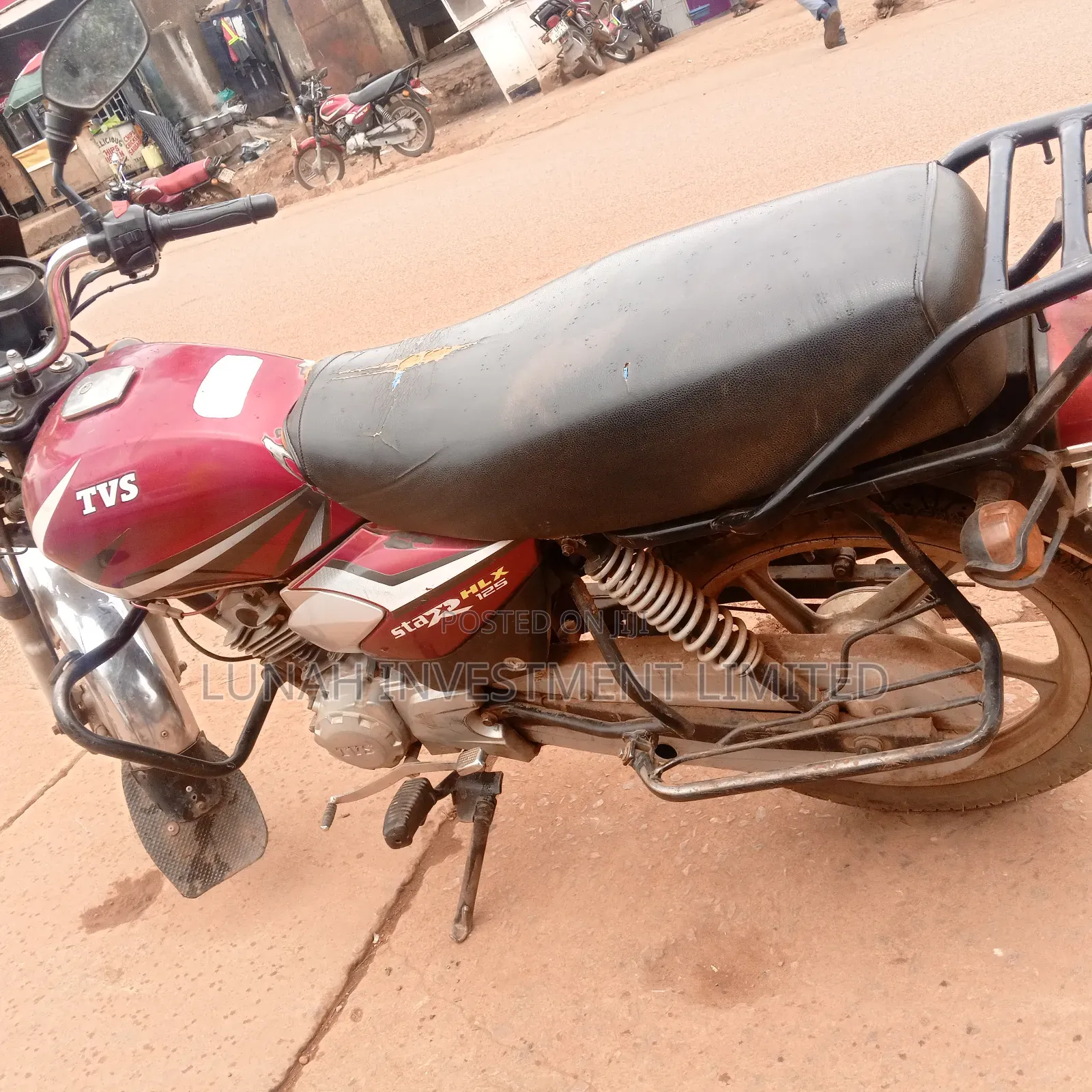 Bajaj Boxer 100 2023 Red