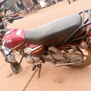 Bajaj Boxer 100 2023 Red