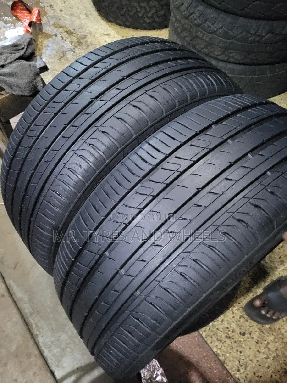 245 45 R18 the Gd Tires and in Ur Region. Almost New Tires.