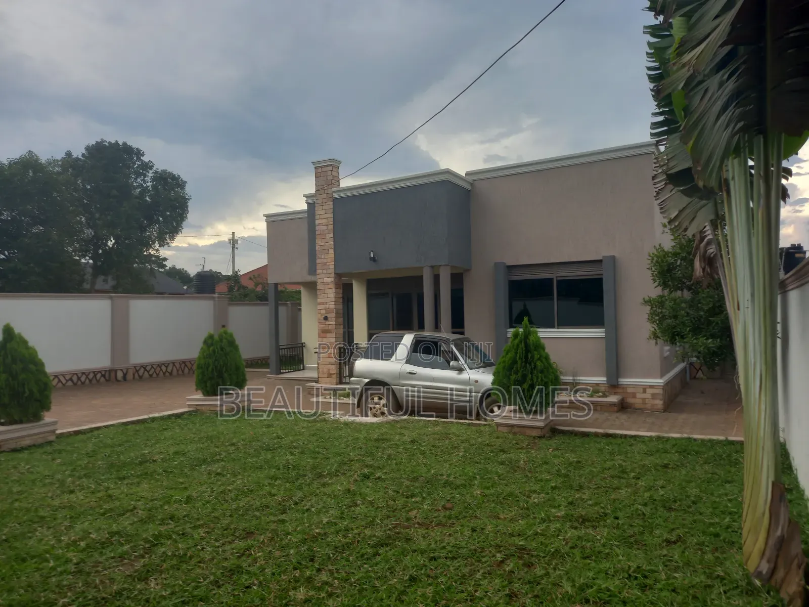 Furnished 4bdrm House in Kira for sale