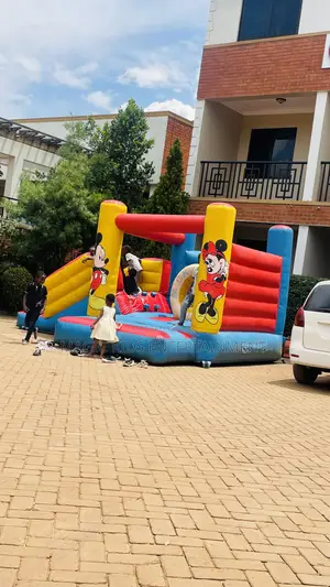 Bouncing Castles Swimming Pool for Hire