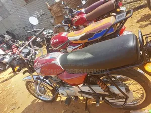 Bajaj Boxer 2017 Red