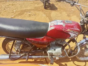 Bajaj Boxer 2017 Red