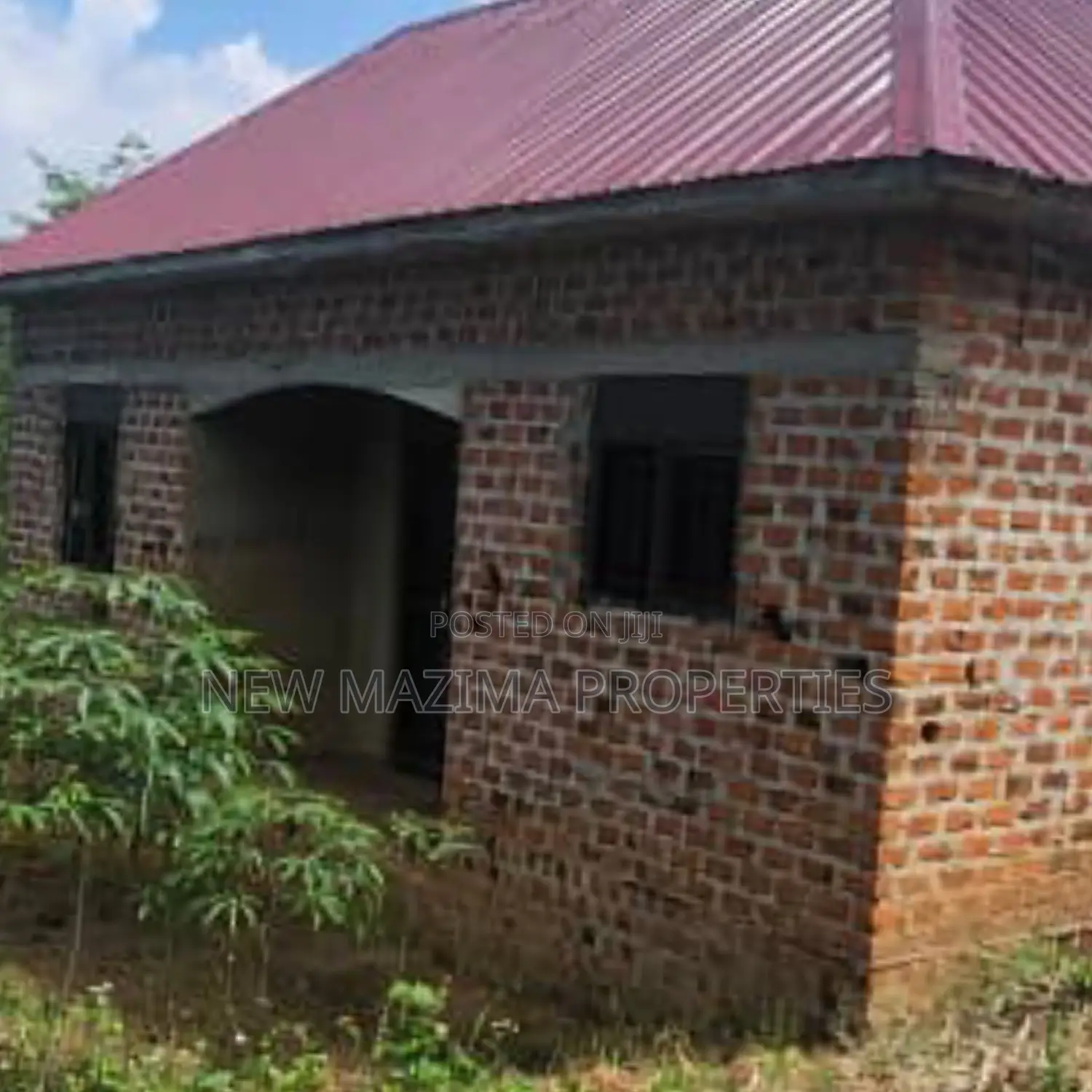 2bdrm House in Bujjuko Town, Division A for sale