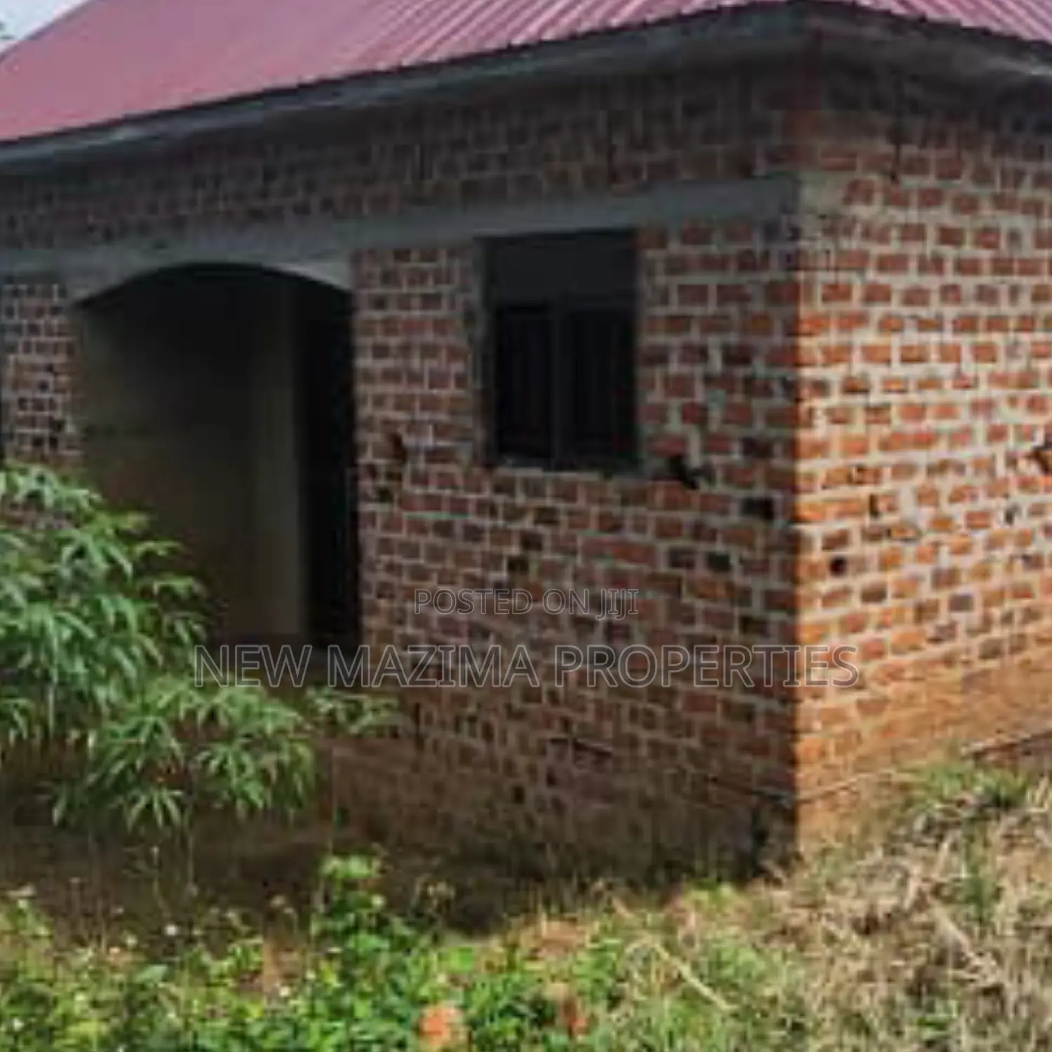 2bdrm House in Bujjuko Town, Division A for sale