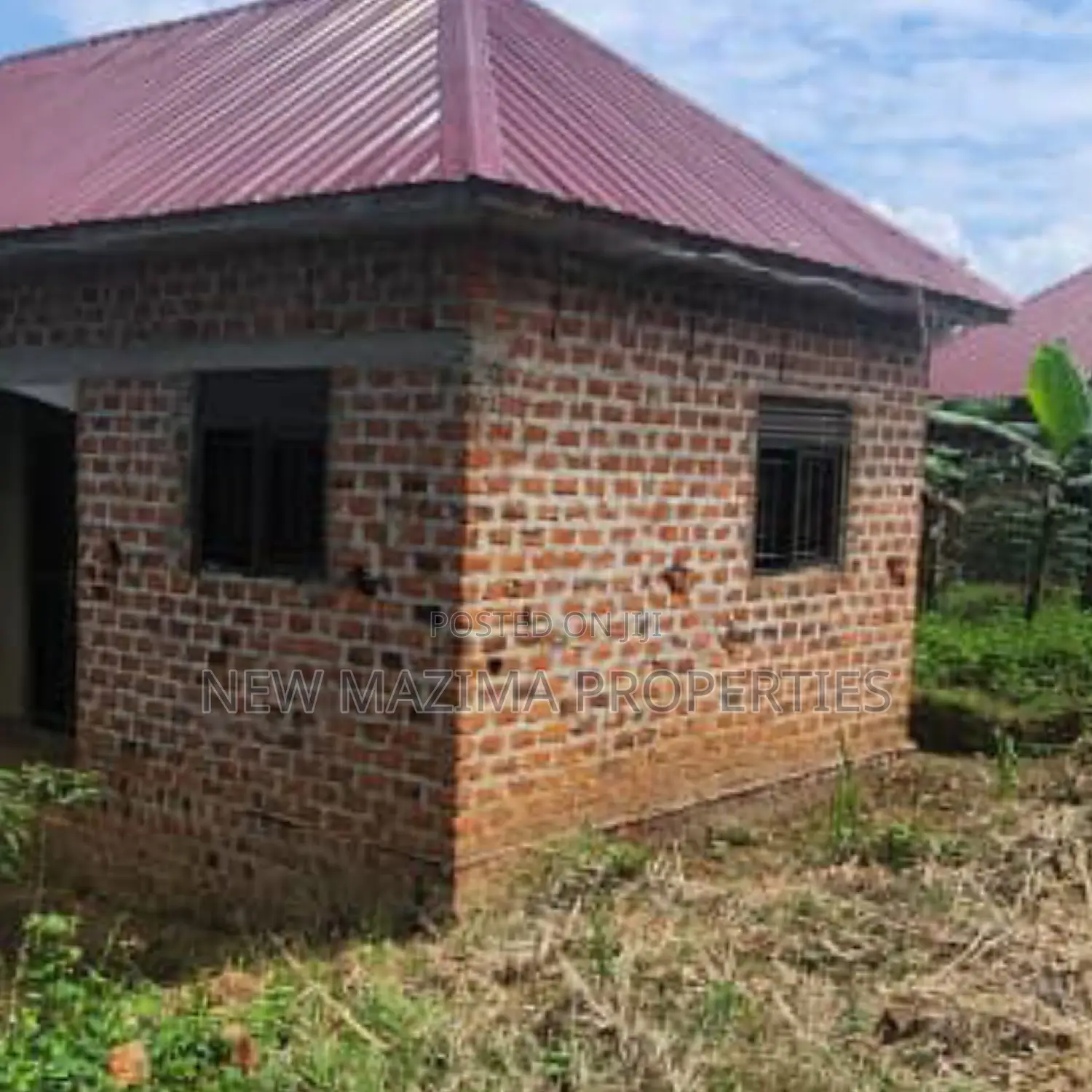 2bdrm House in Bujjuko Town, Division A for sale