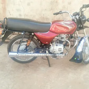 Bajaj Boxer 2024 Red