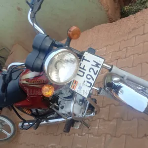 Bajaj Boxer 2023 Red