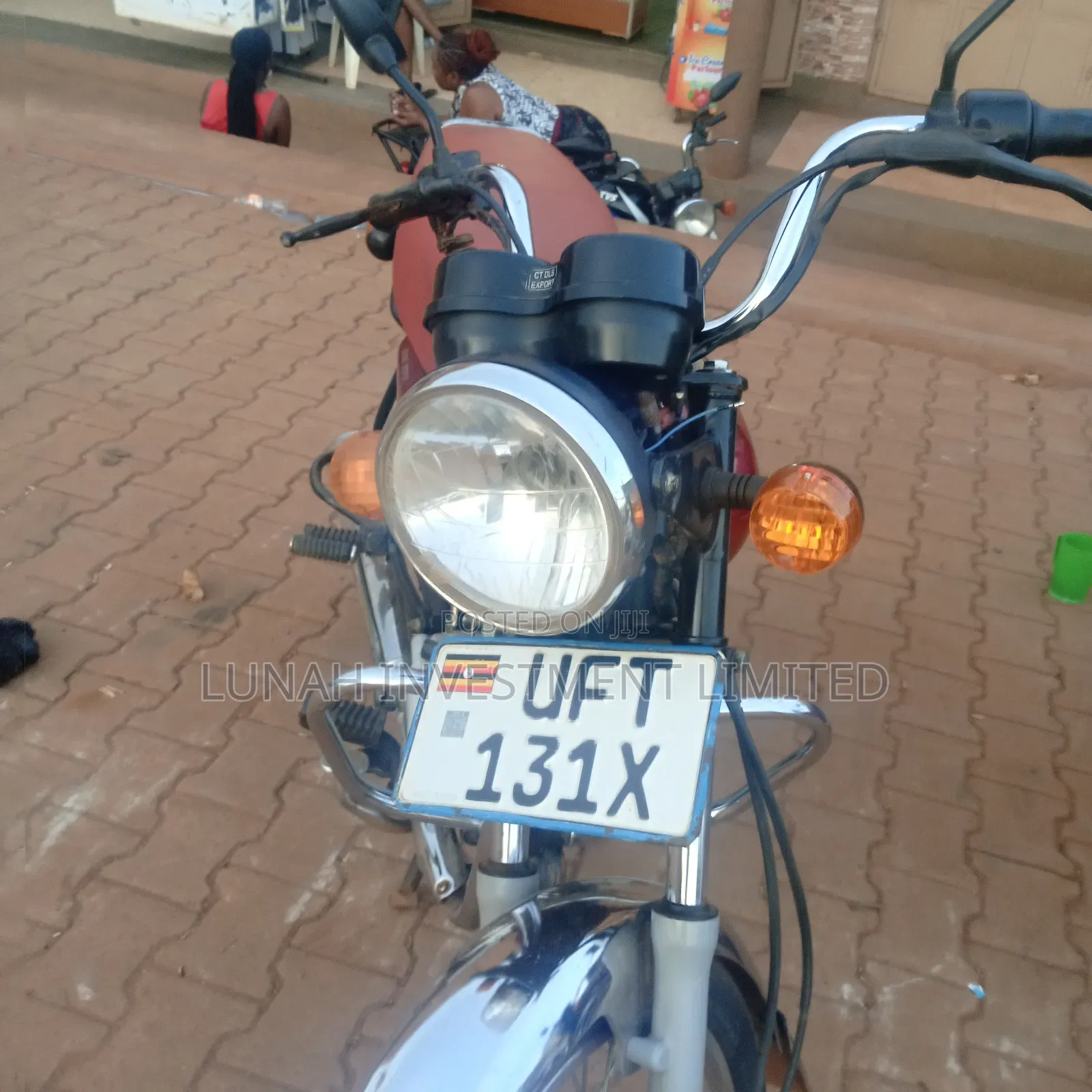 Bajaj Boxer BM100ES 2023 Red