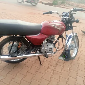 Bajaj Boxer BM100ES 2023 Red
