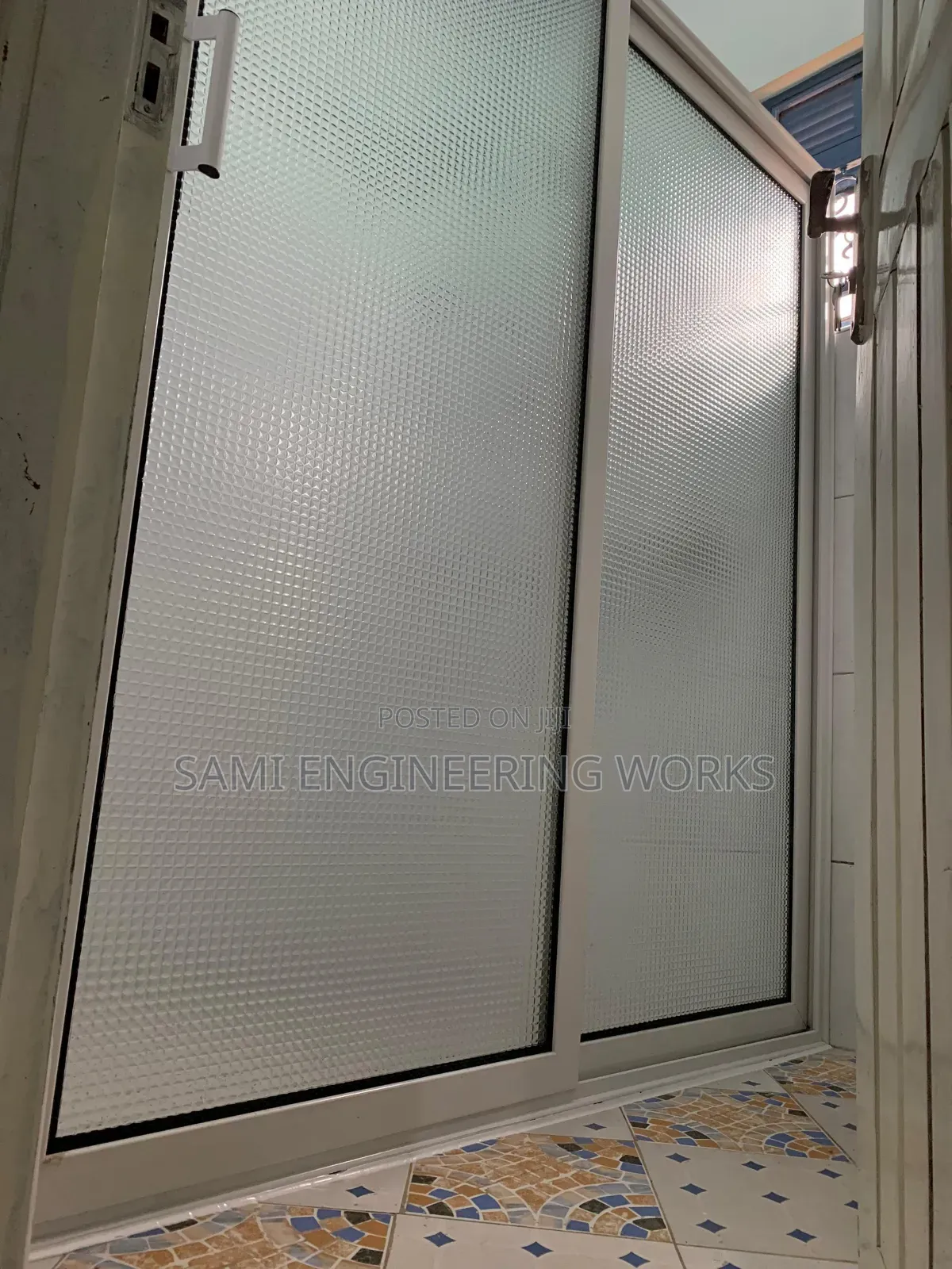Slidding Bathroom Divider Kireka