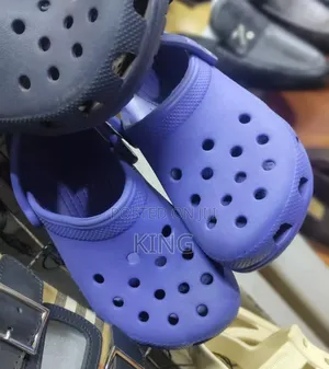 Consent Metro Classic Crocs