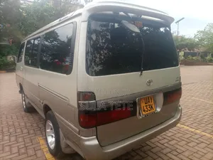 Toyota HiAce 1998 Grey