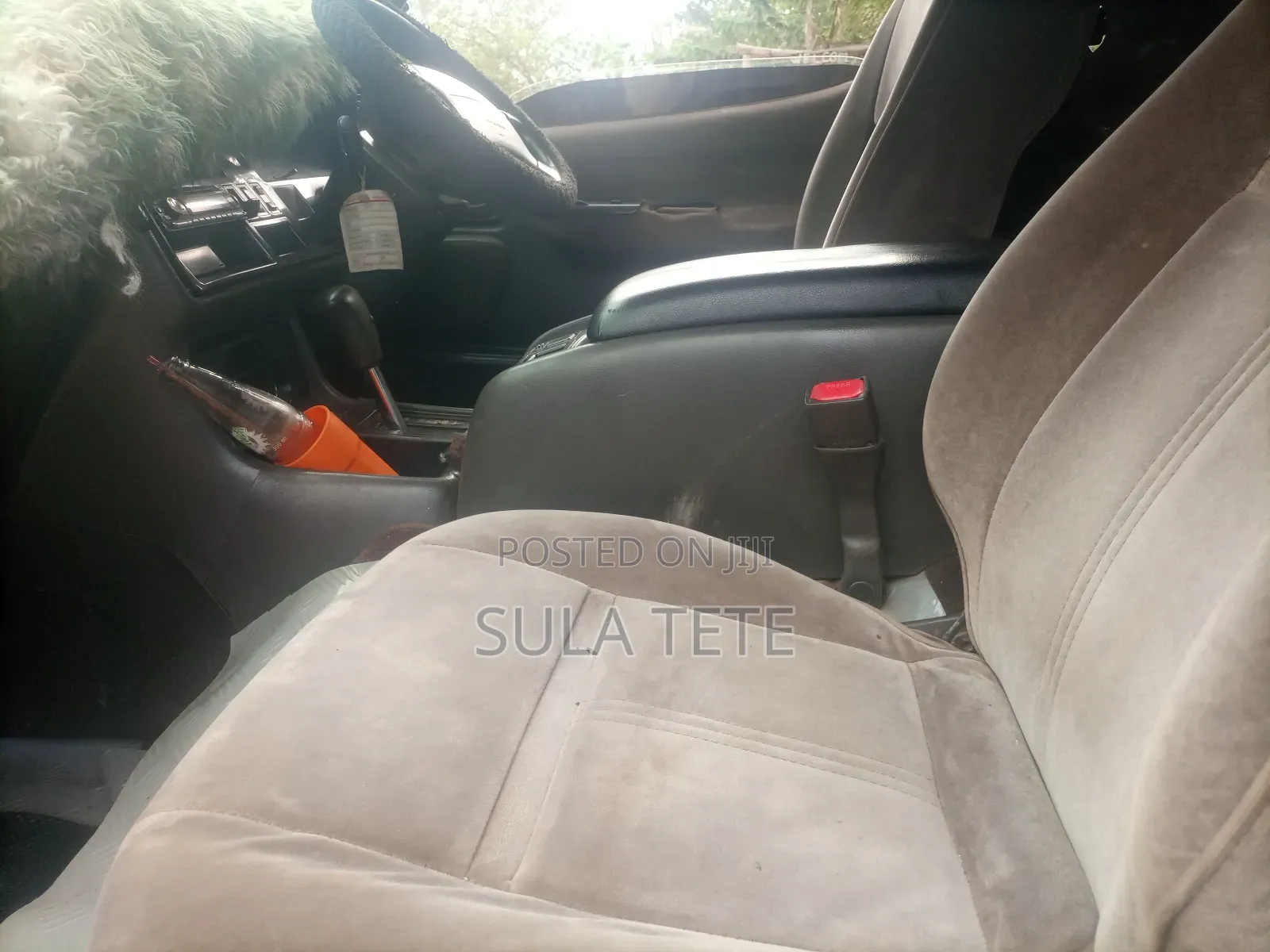 Toyota HiAce 1998 Grey