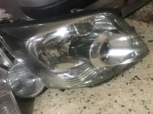 Headlamps Noah 2008