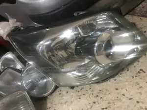 Headlamps Noah 2008
