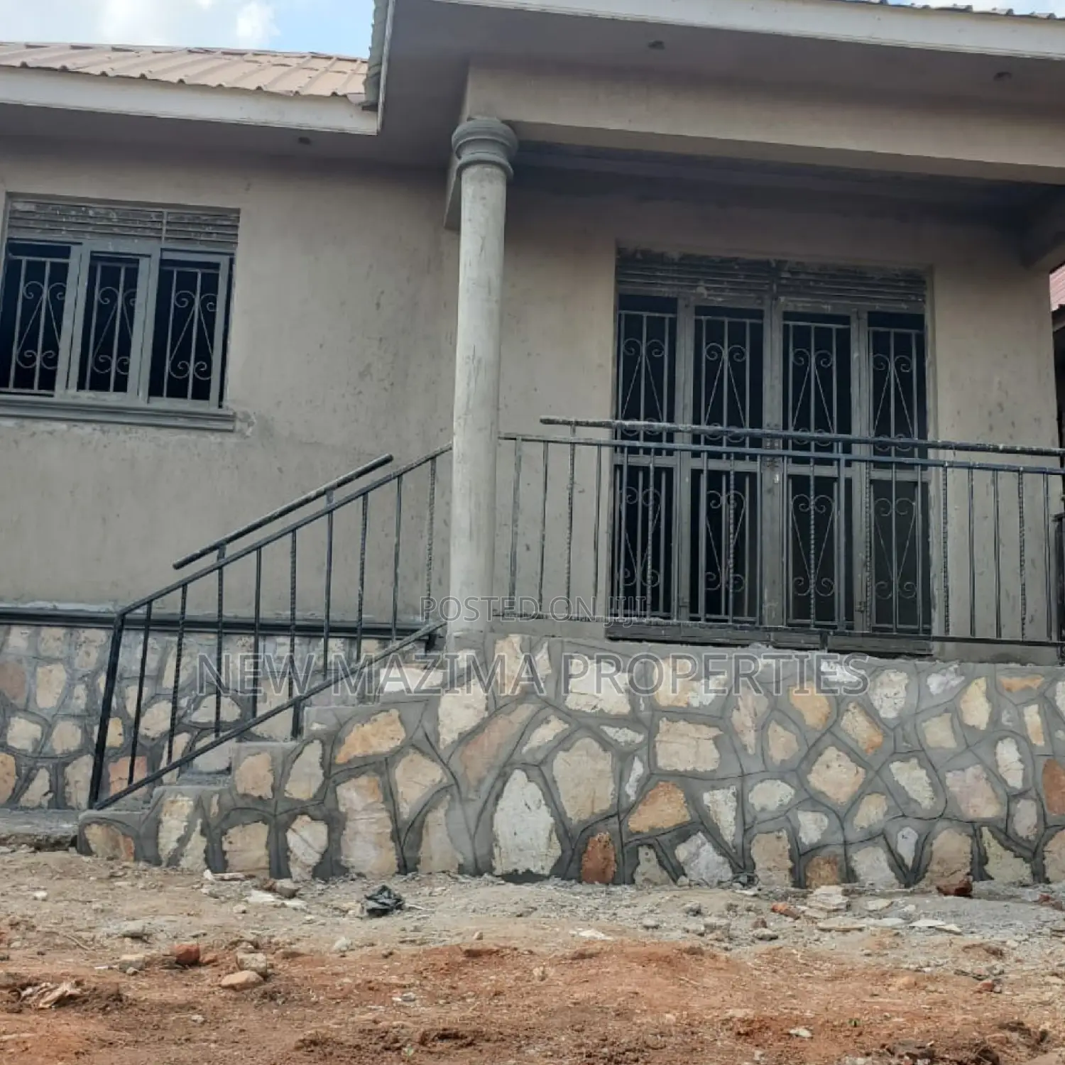 2bdrm House in Kawempe Kawanda, Division A for sale